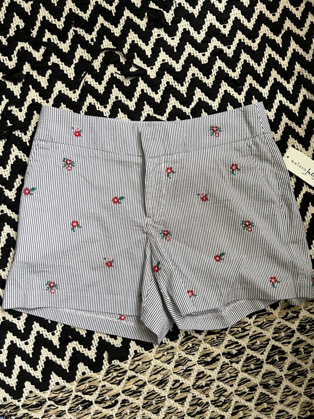 Striped Embroidered Floral Women’s Shorts - Small Red Floral